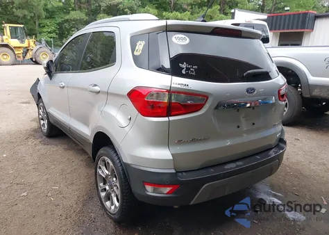 2018 Ford Ecosport Titanium z USA, uszkodzony, nr VIN MAJ6P1WL4JC170560